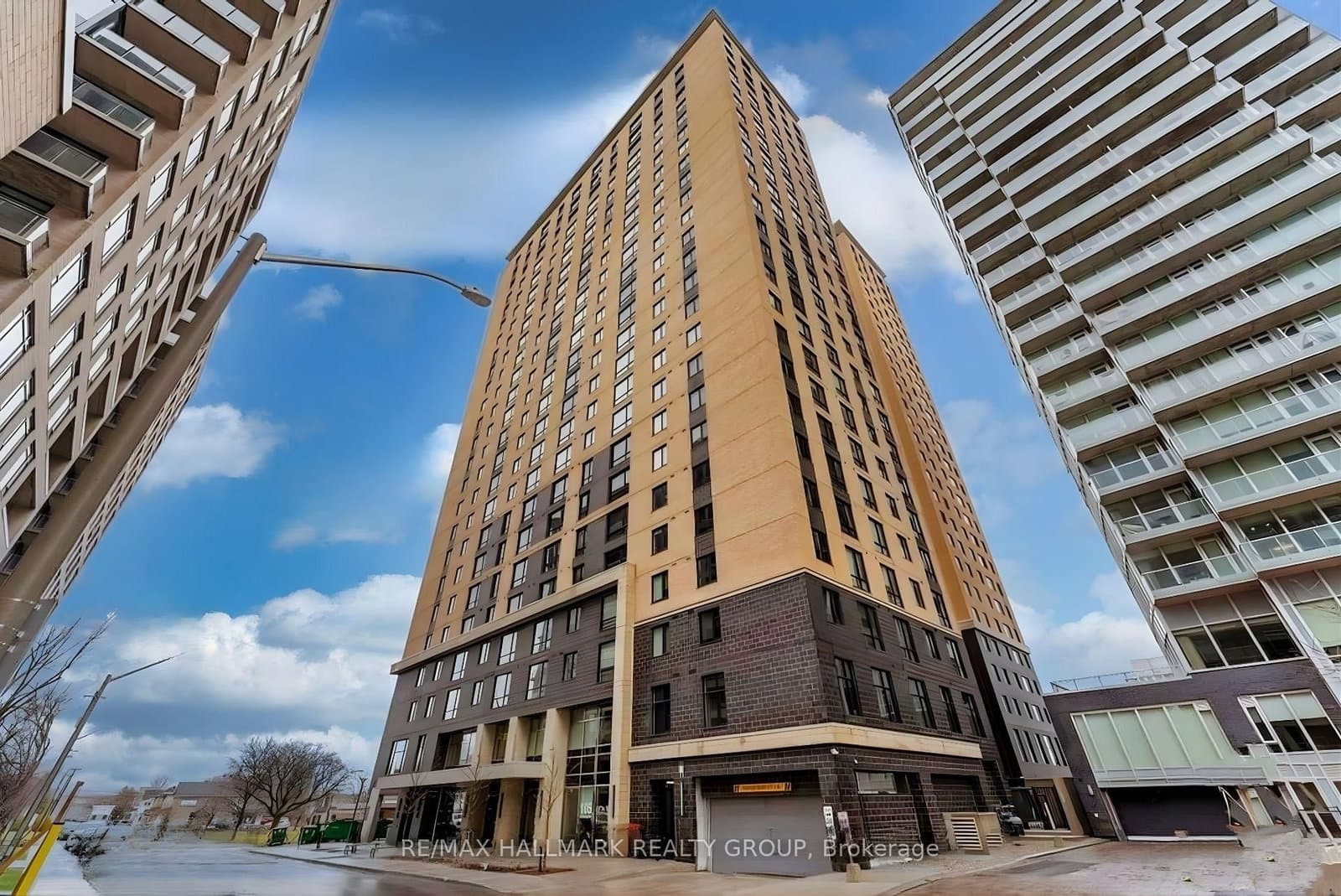 1706 - 105 Champagne Avenue, Ottawa, ON