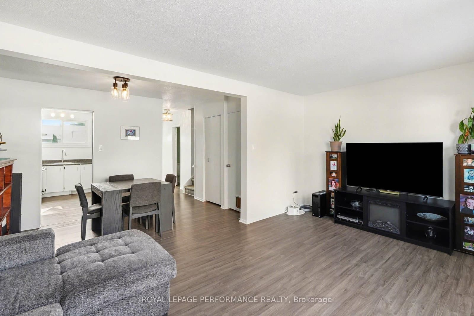 307 - 1441 Palmerston Drive, Ottawa, ON — photo 3