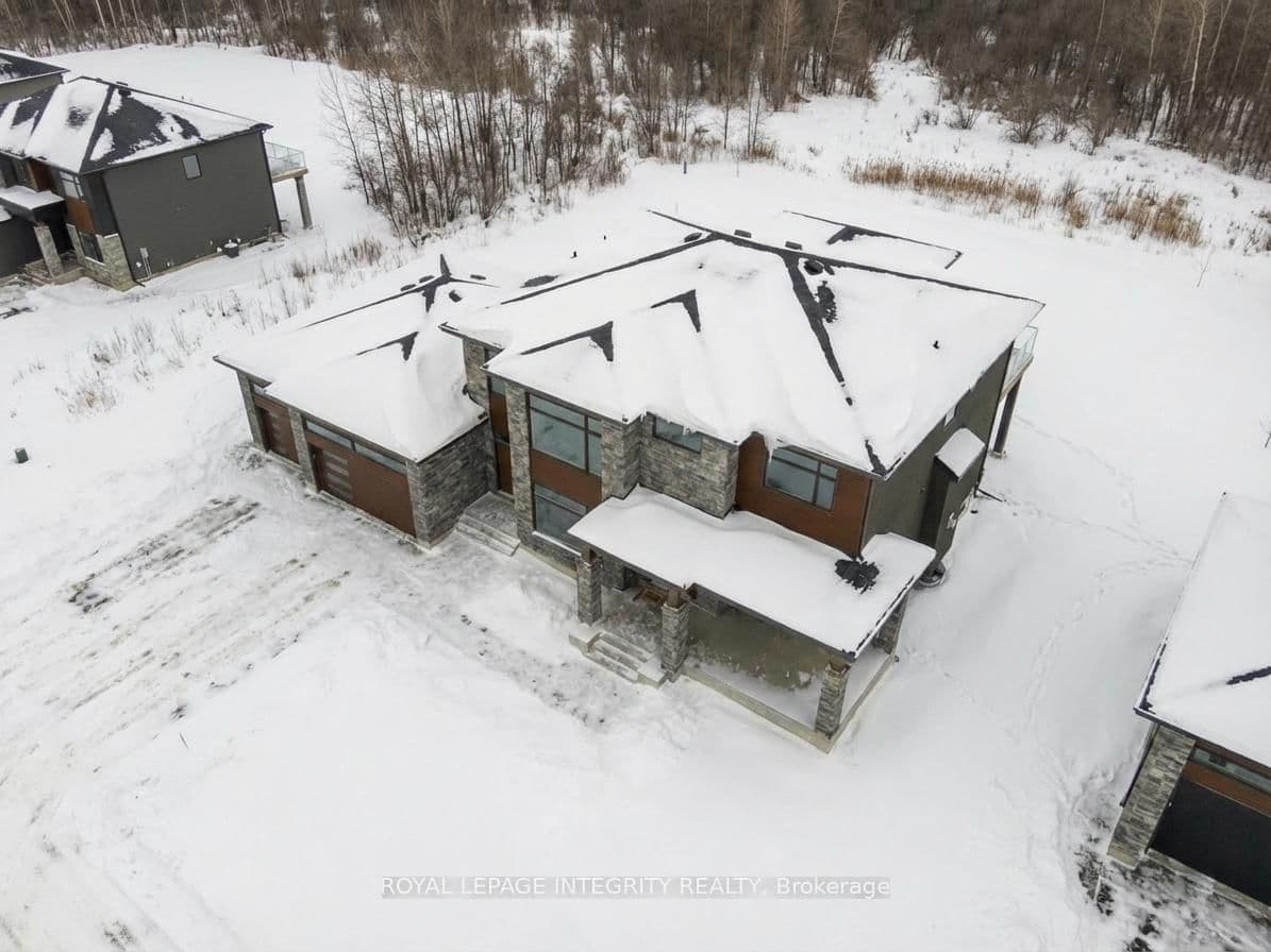671 Ballycastle Crescent, Ottawa, ON — photo 2