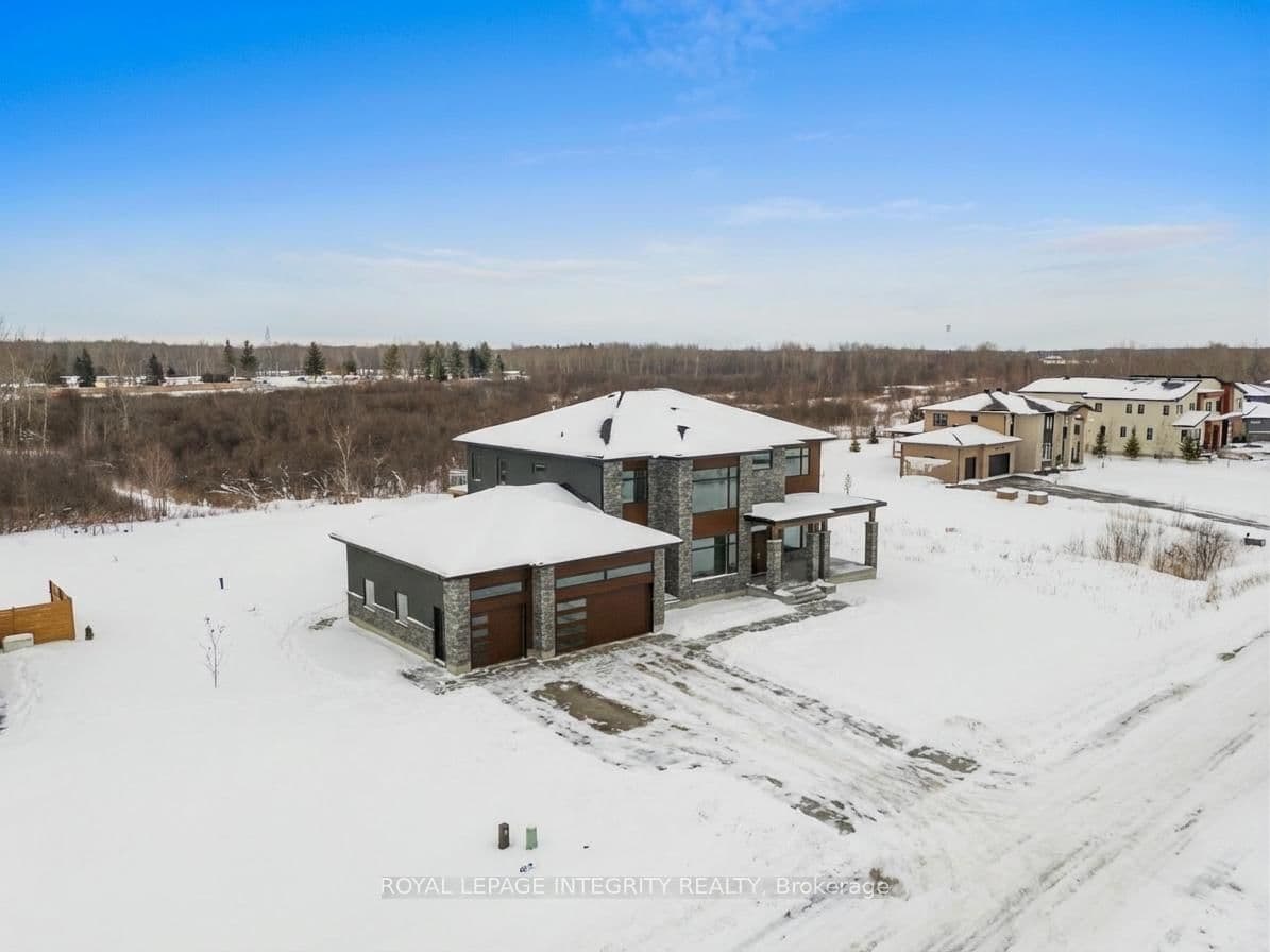 671 Ballycastle Crescent, Ottawa, ON — photo 3