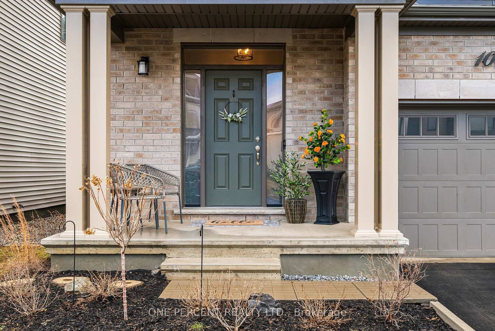 1002 Showman Street, Richmond, ON — photo 2