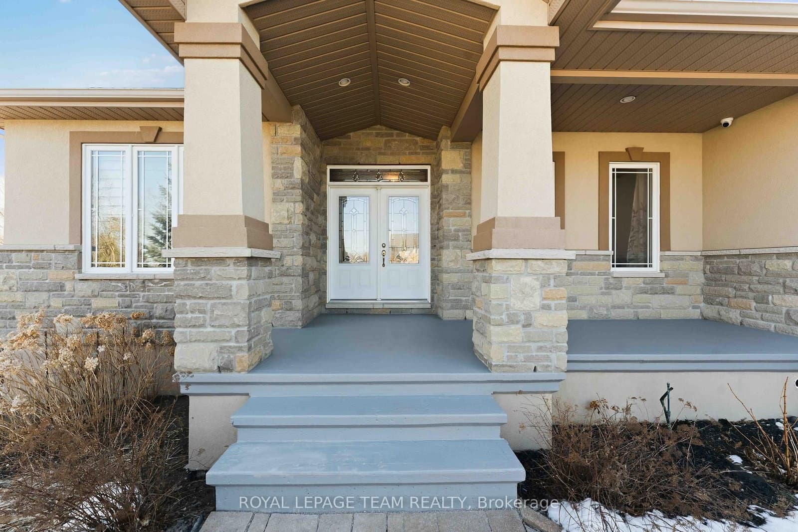 6868 Sparkling Lake Way, Greely, ON — photo 3