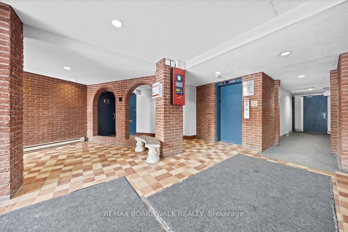 108A - 2044 Arrowsmith Drive, Ottawa, ON — photo 2