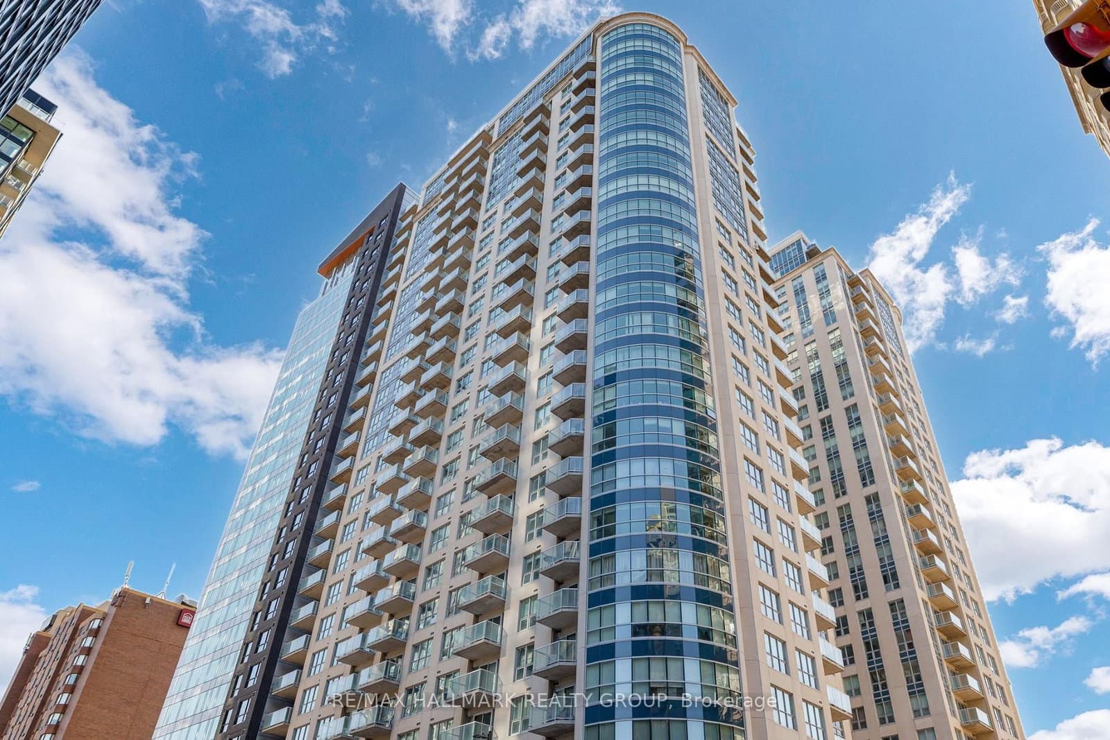 803 - 242 Rideau Street, Ottawa, ON — photo 2