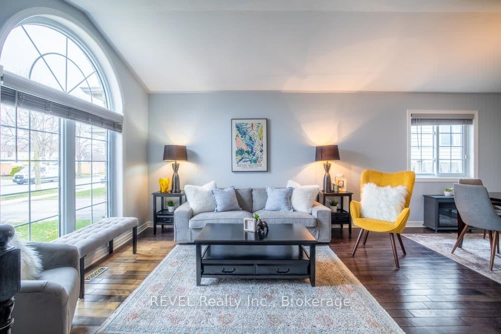 8205 Harvest Crescent, Niagara Falls, ON — photo 3
