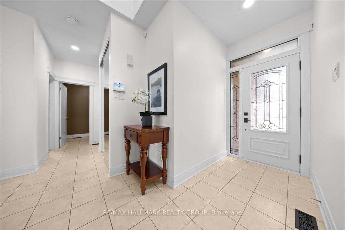 5849 Gladewoods Place, Ottawa, ON — photo 3