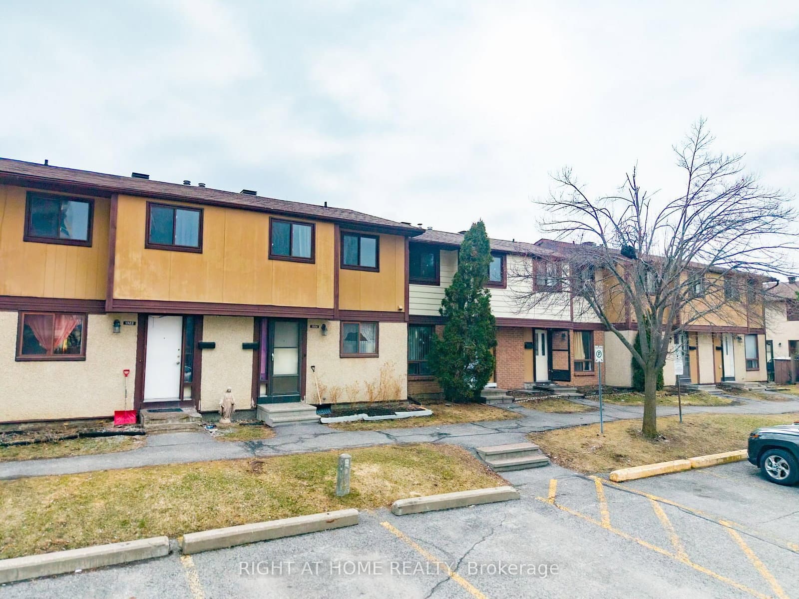 1324 Belgate Way, Ottawa, ON — photo 2