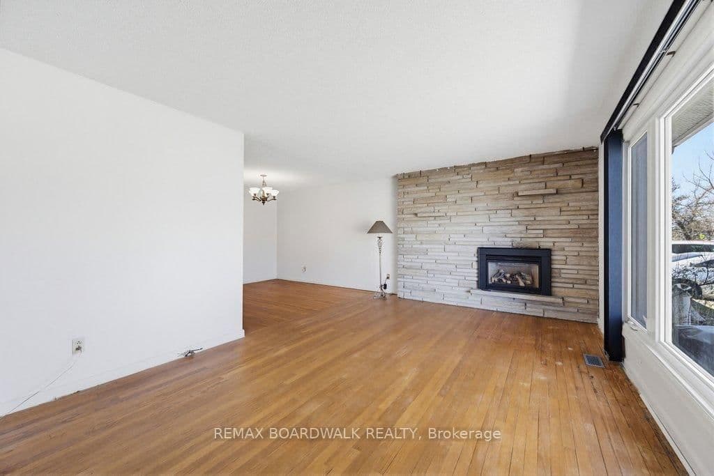 1274 Maitland Avenue, Ottawa, ON — photo 3