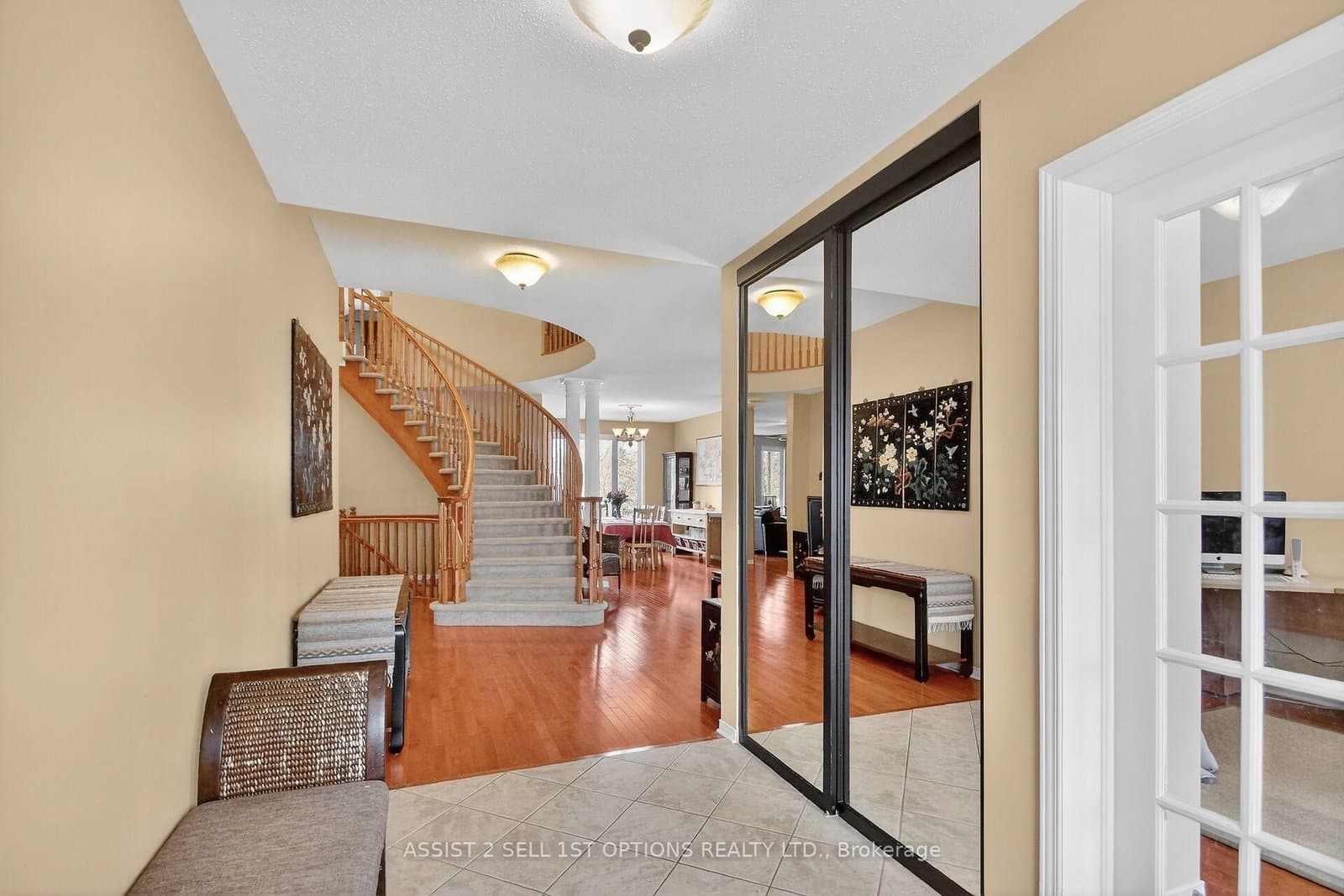 7 Branchwood Street, Ottawa, ON — photo 2