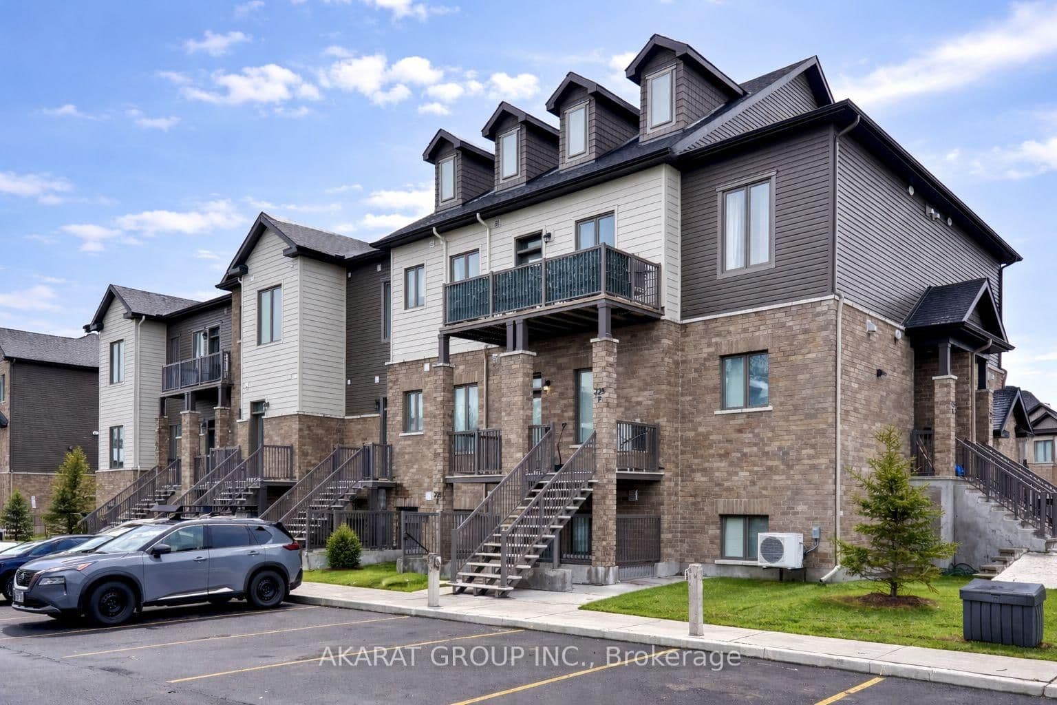 G-725 Dearborn Private, Ottawa, ON
