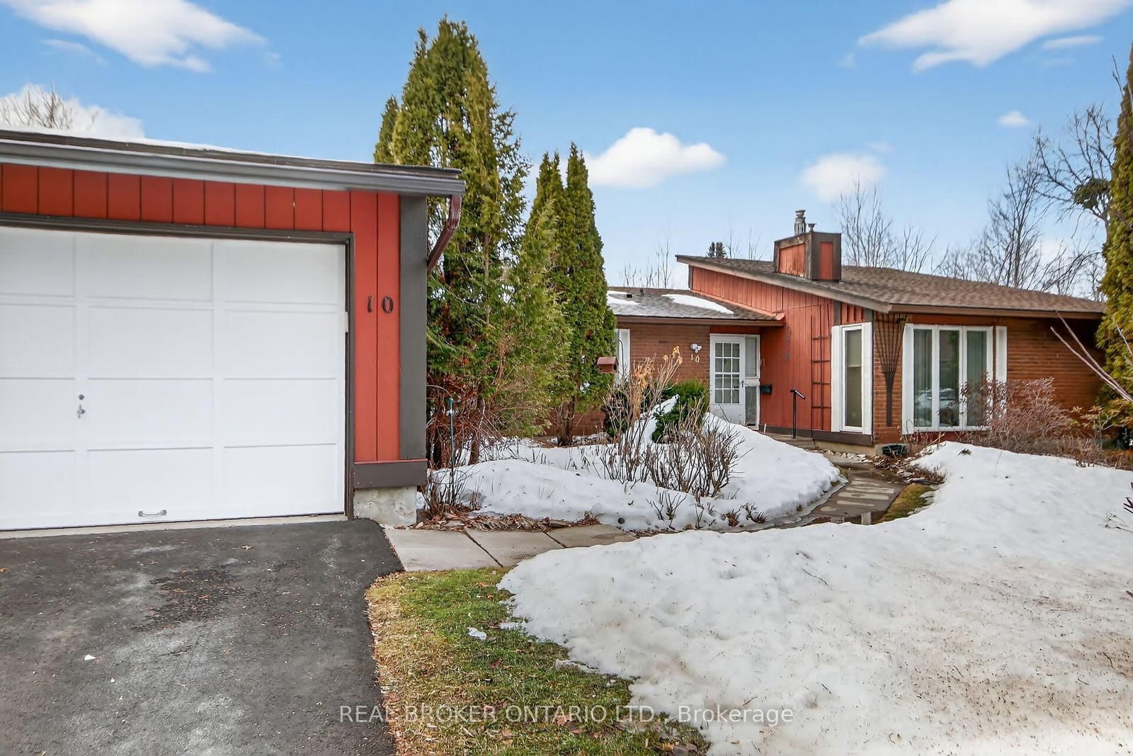 10 Amundsen Crescent, Ottawa, ON