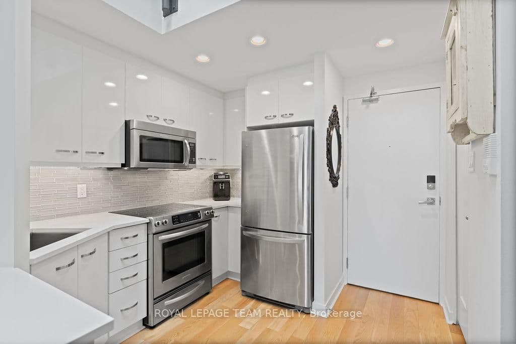 26 - 202 St Patrick Street, Ottawa, ON — photo 3