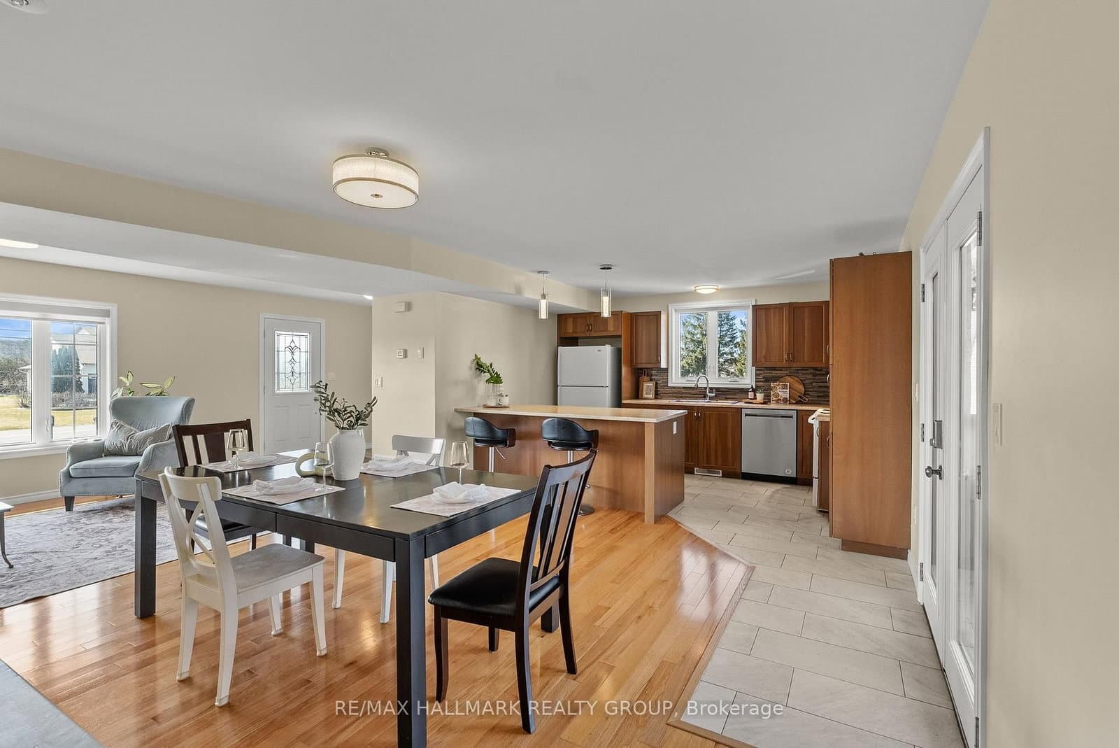 2431 Dunning Road, Ottawa, ON — photo 3