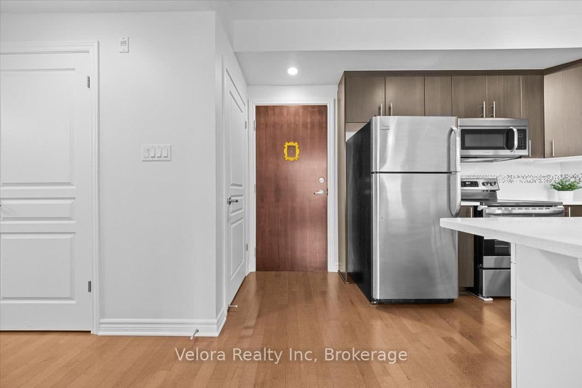 303 - 705 Beauparc Private, Ottawa, ON — photo 3