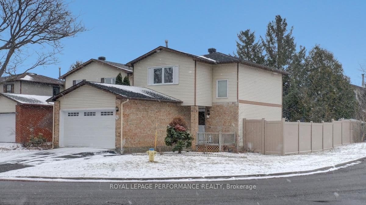 32 Brando Crescent, Ottawa, ON — photo 2