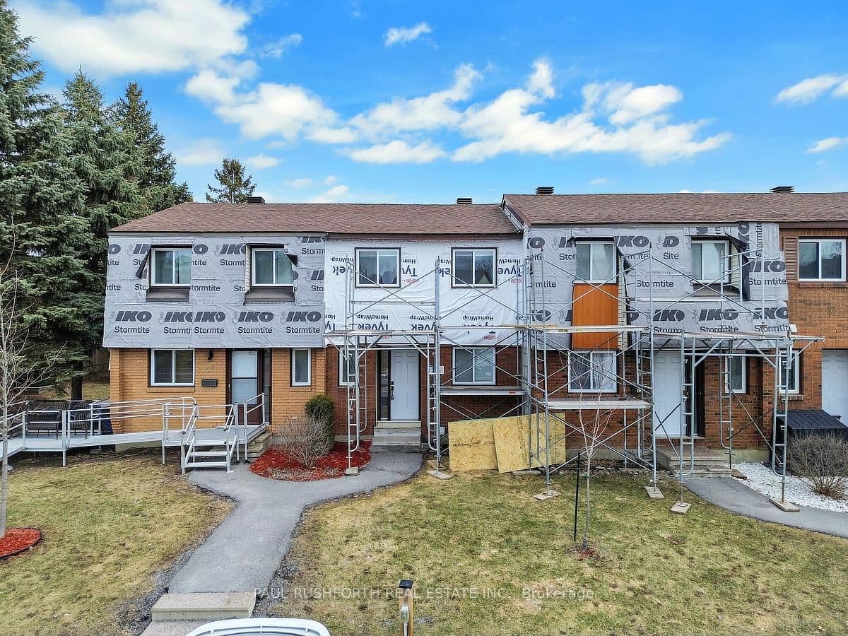 23 Pixley Private, Ottawa, ON