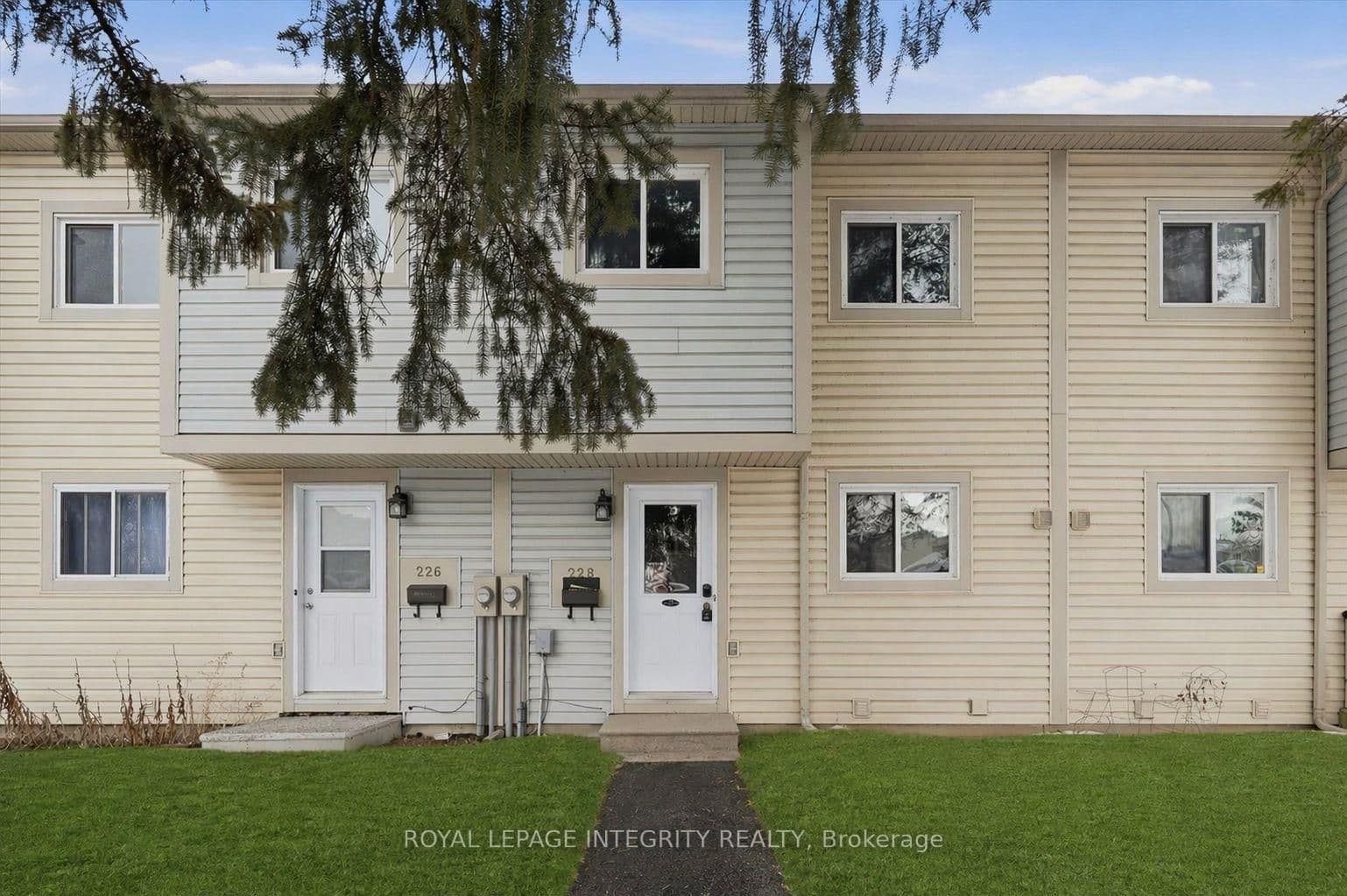 228 Millroad Way, Orleans, ON