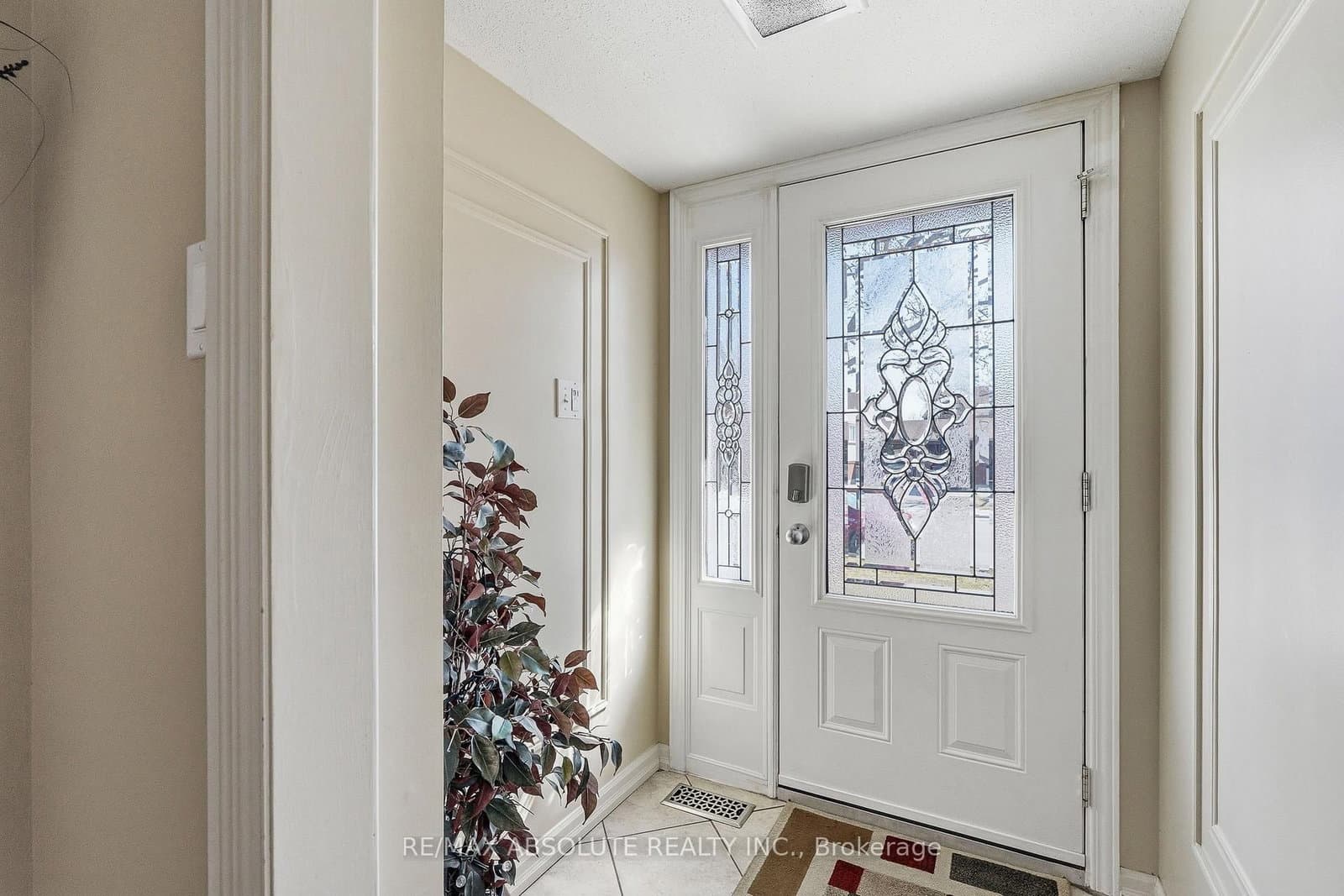 1594 St Georges Street, Ottawa, ON — photo 3