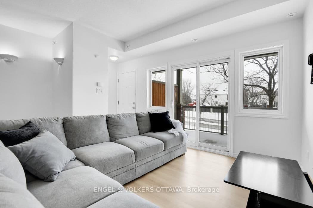 5 - 165 Waterbridge Drive, Ottawa, ON — photo 3