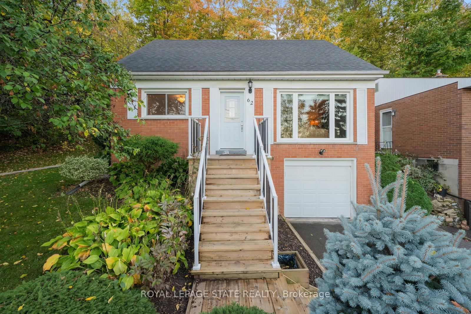 62 brentwood Drive, Hamilton, ON — photo 3