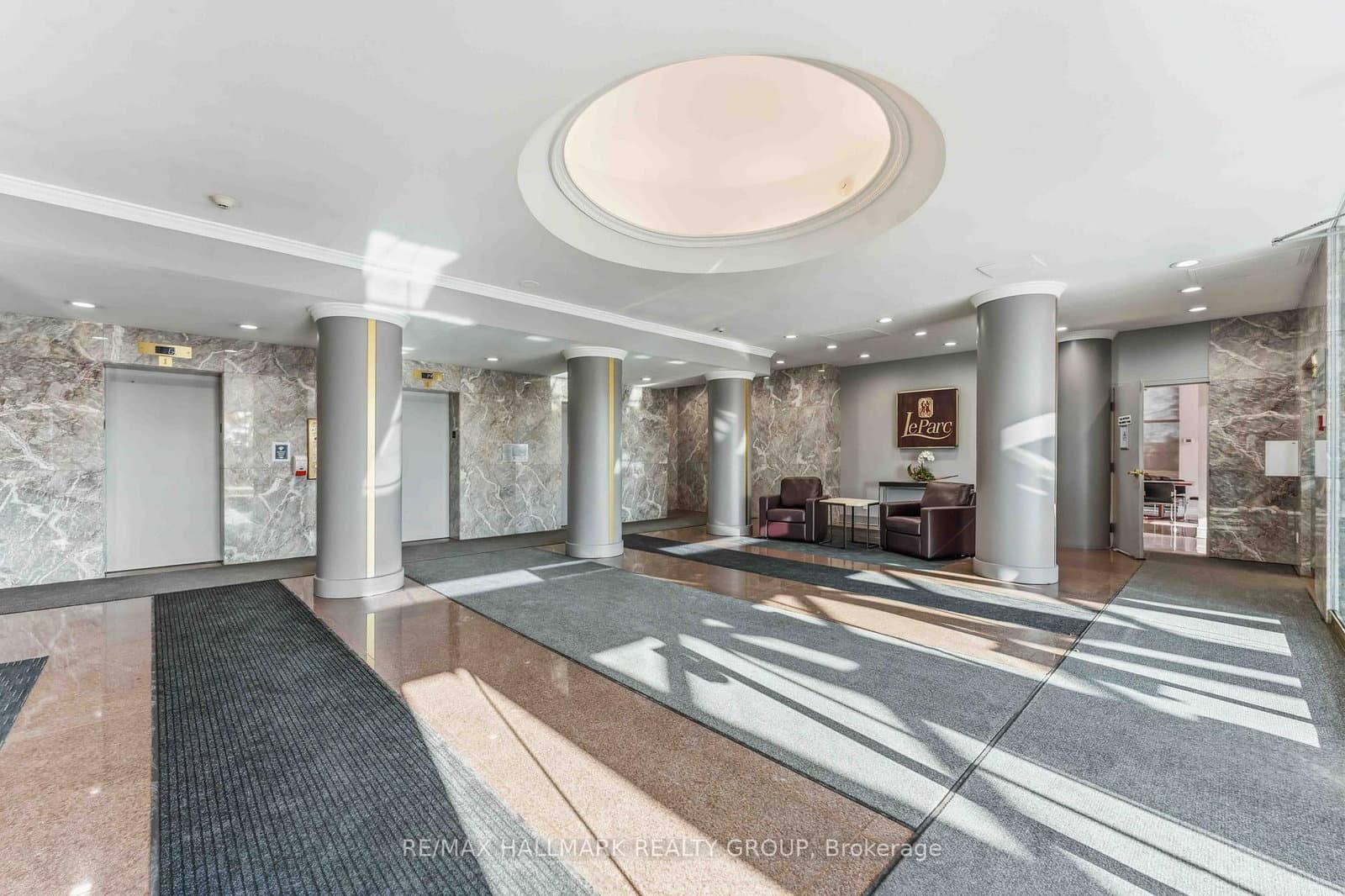 906 - 545 St Laurent Boulevard, Ottawa, ON — photo 3