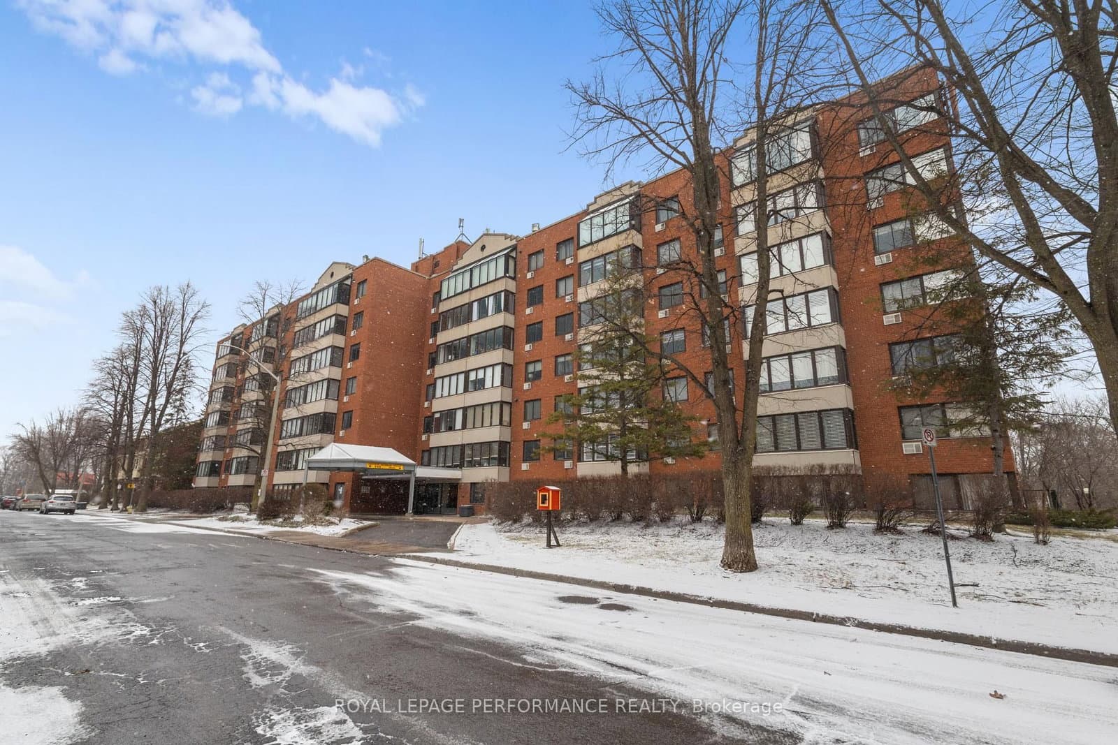 609 - 225 Alvin Road, Ottawa, ON