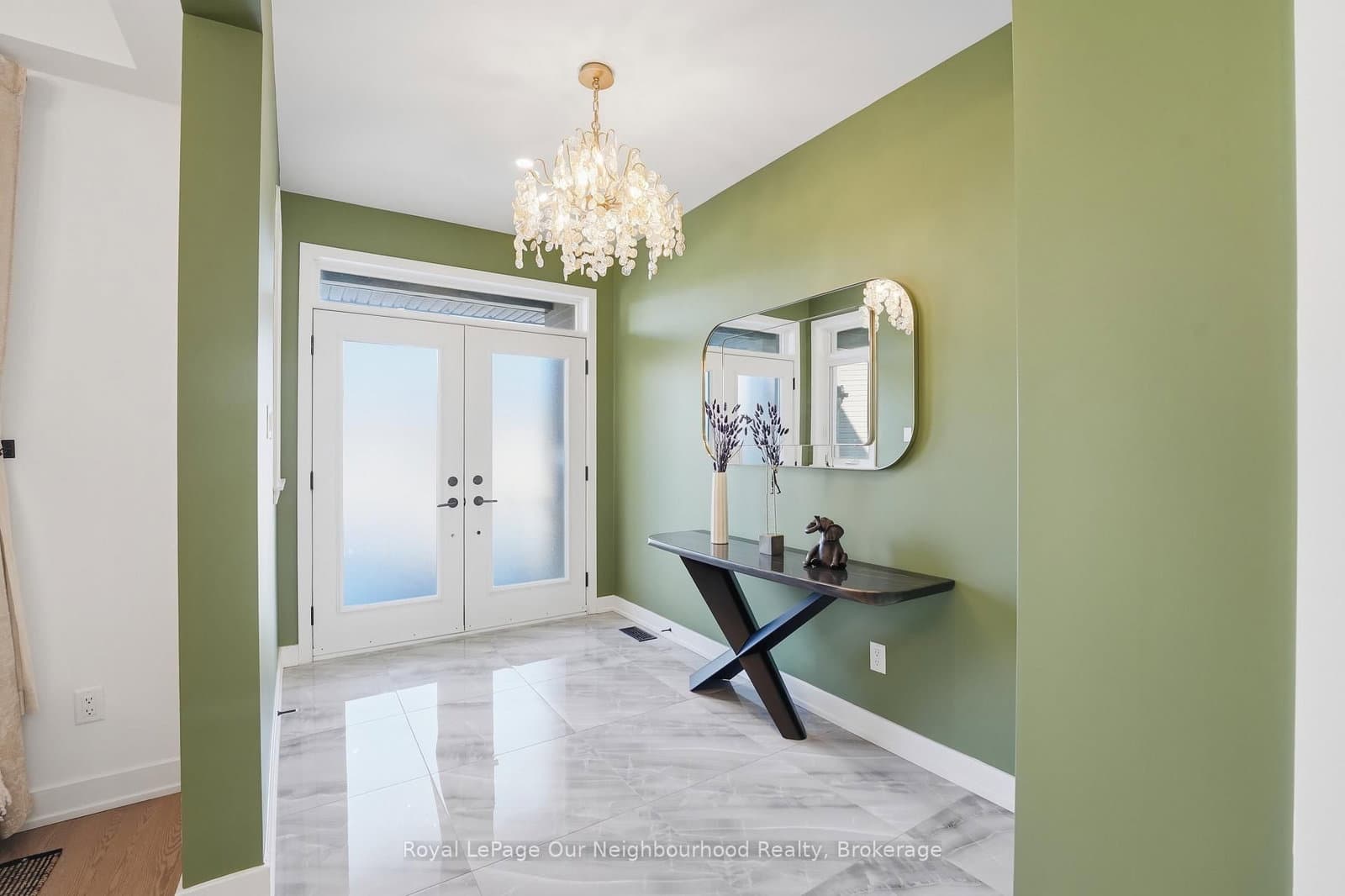 921 Beckton Heights, Ottawa, ON — photo 2