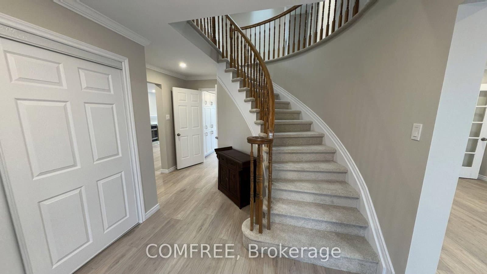 1320 Notting Hill Avenue, Ottawa, ON — photo 3