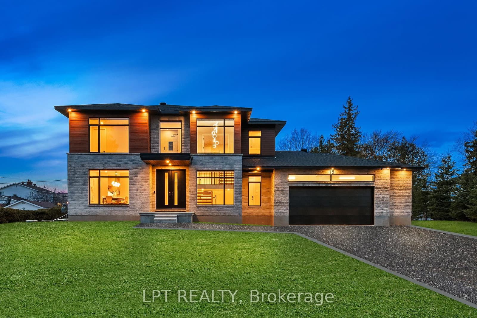 15 Briggs Avenue, Ottawa, ON