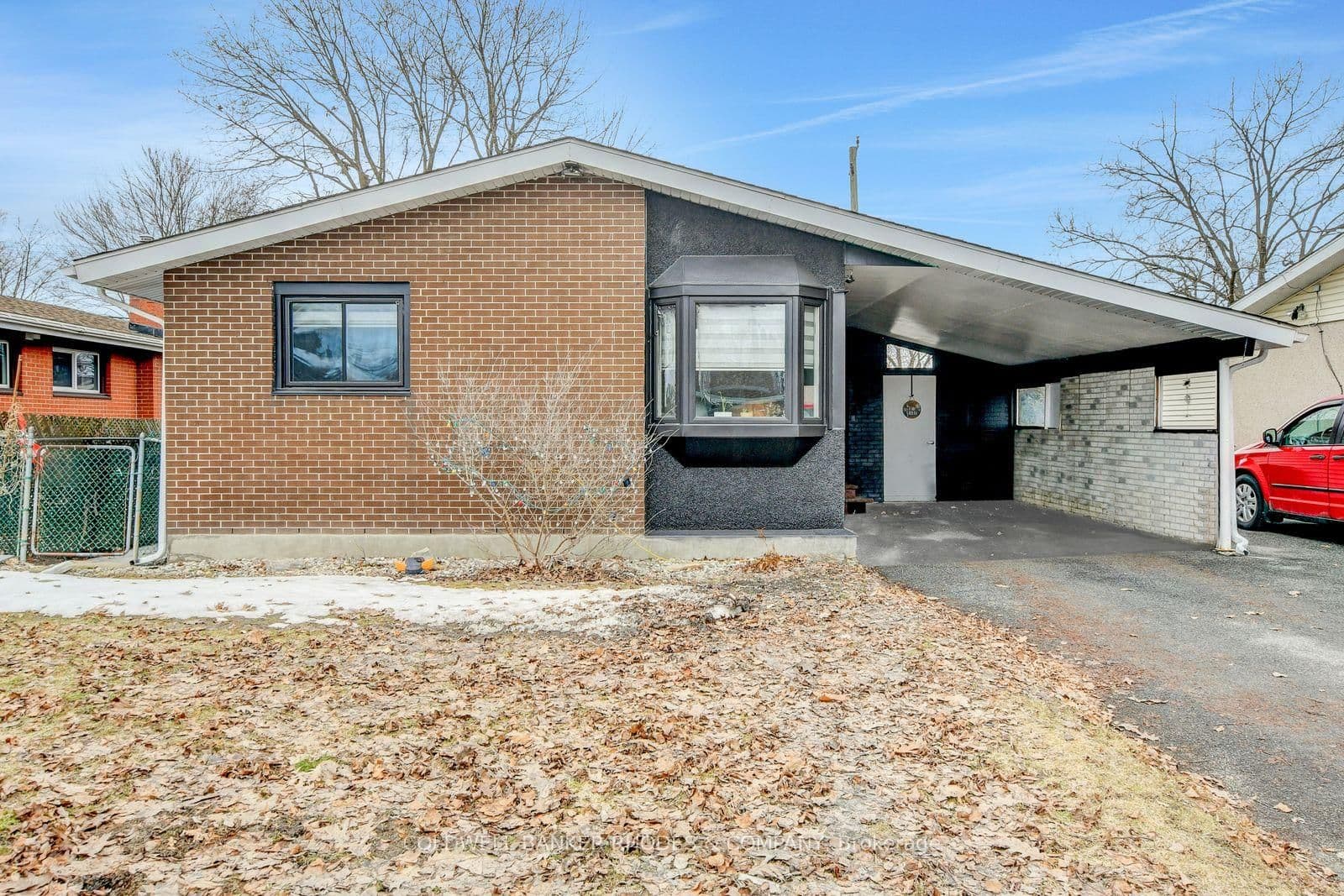 2424 Heaton Avenue, Ottawa, ON