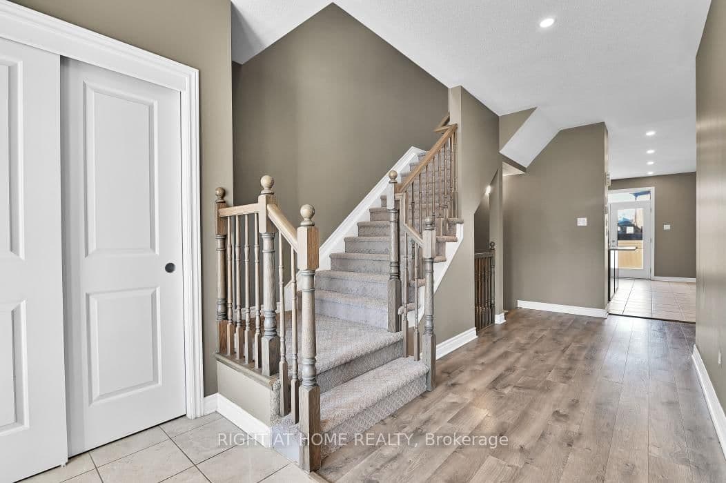 213 Esturgeon Street, Ottawa, ON — photo 3
