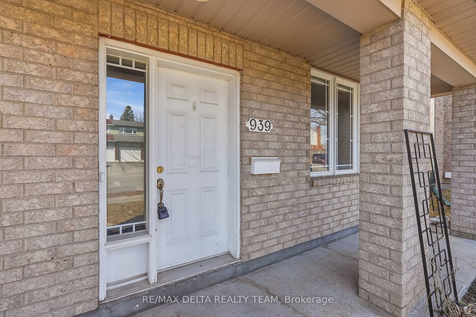 939 Cahill Drive, Ottawa, ON — photo 3