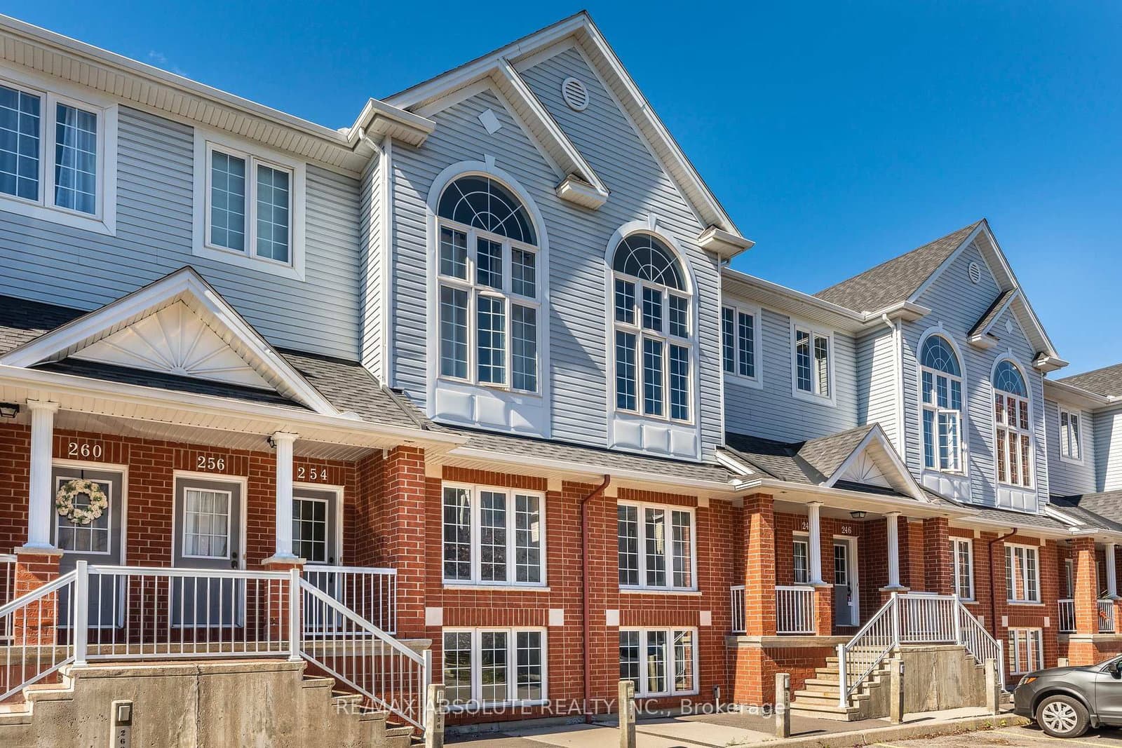 242 Gershwin Private, Ottawa, ON