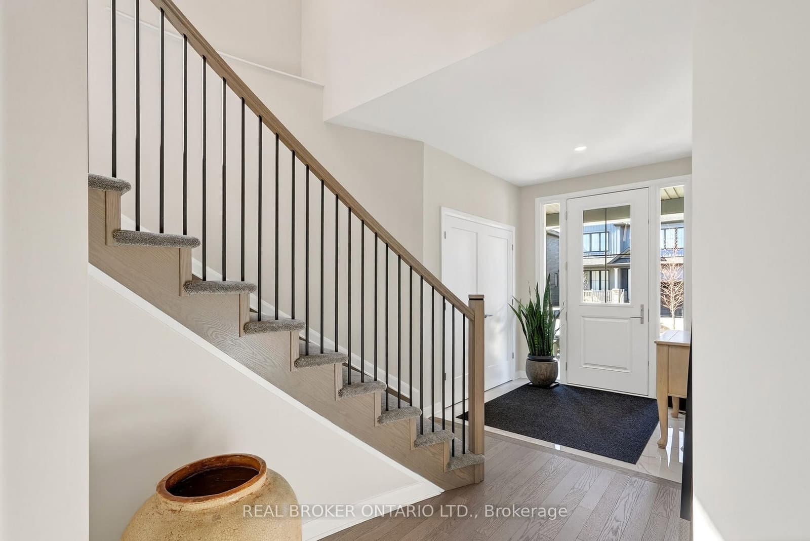 548 Anchor Circle, Manotick, ON — photo 3