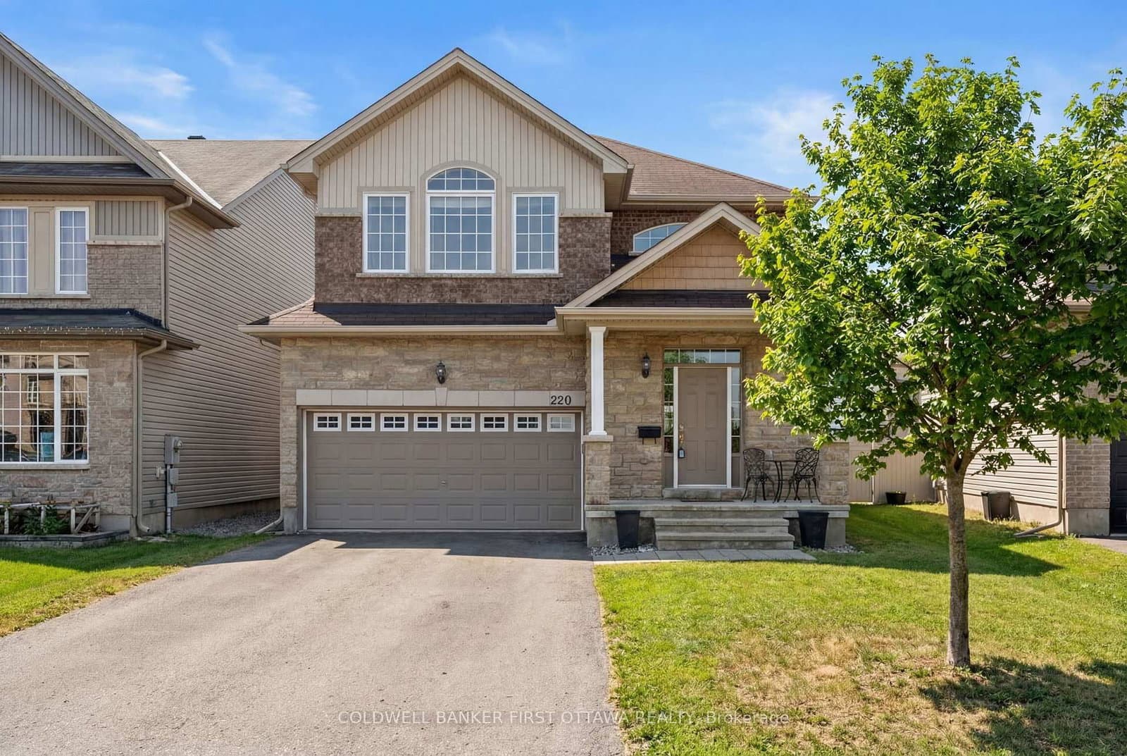 220 Dave Smith Crescent, Ottawa, ON — photo 2