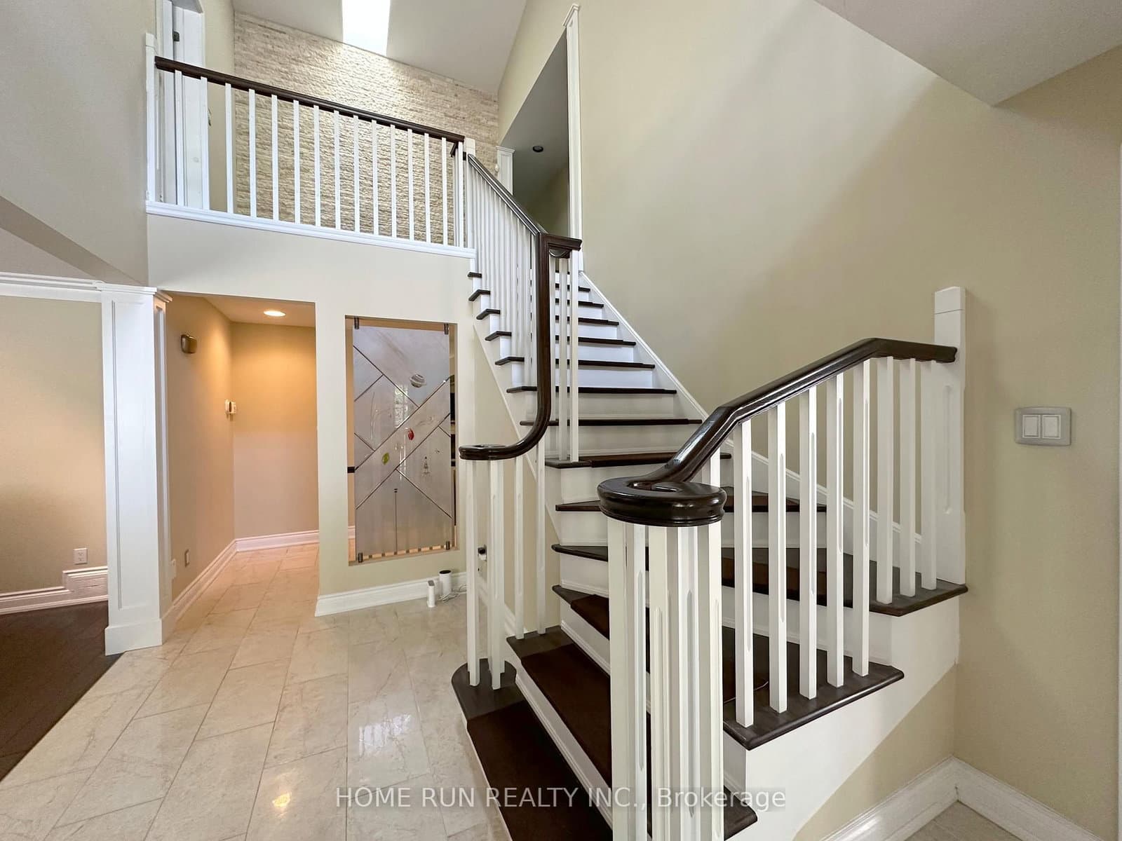 35 BLUE HERON Court, Ottawa, ON — photo 3