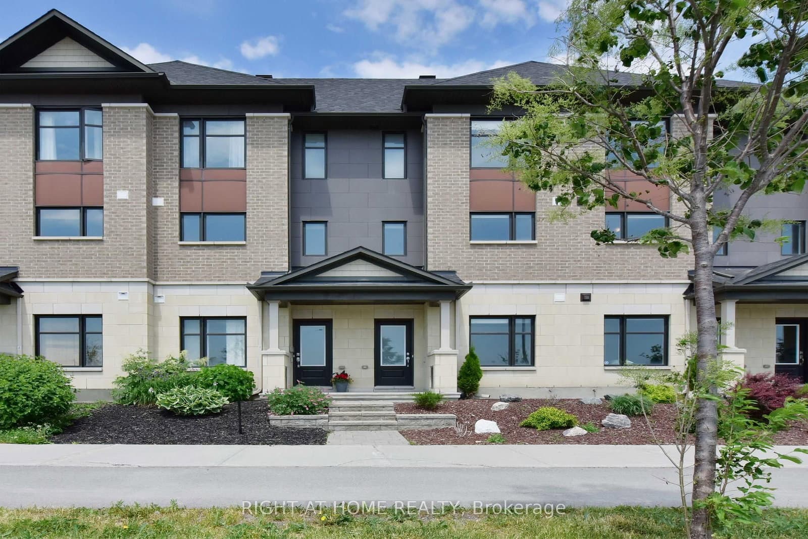 520 SILVERTIP Lane, Ottawa, ON