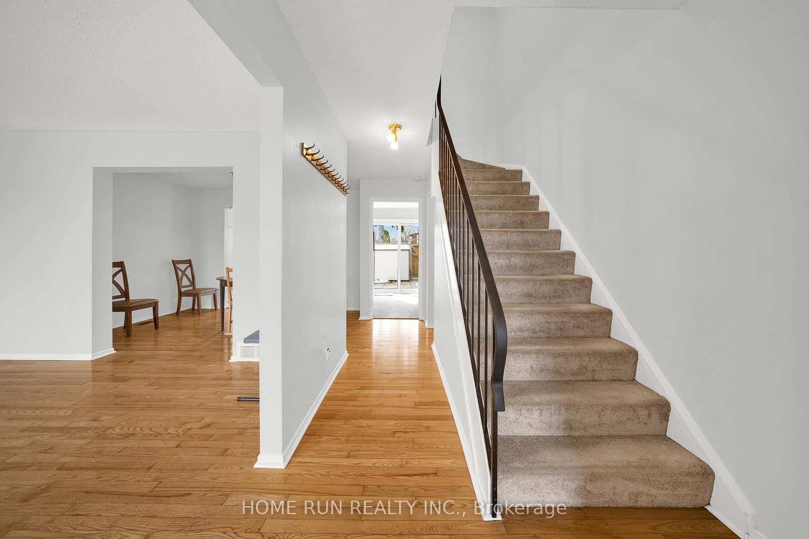 4 - 2111 Montreal Road, Ottawa, ON — photo 3