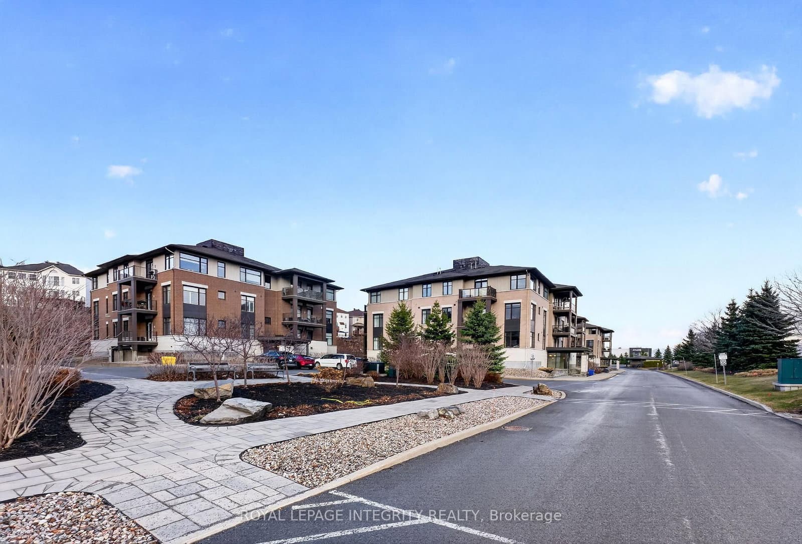 101 - 150 GUELPH Private, Ottawa, ON — photo 2