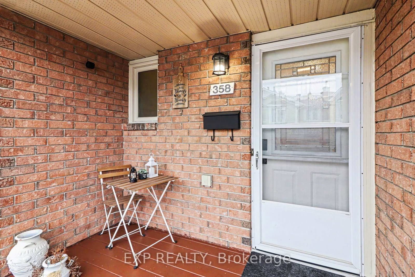358 VALADE Crescent, Ottawa, ON — photo 3