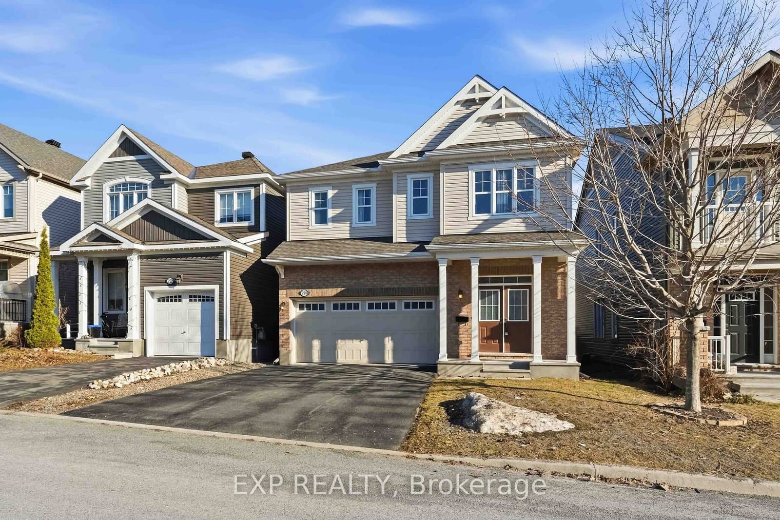 220 Willowdusk Street, Ottawa, ON — photo 2