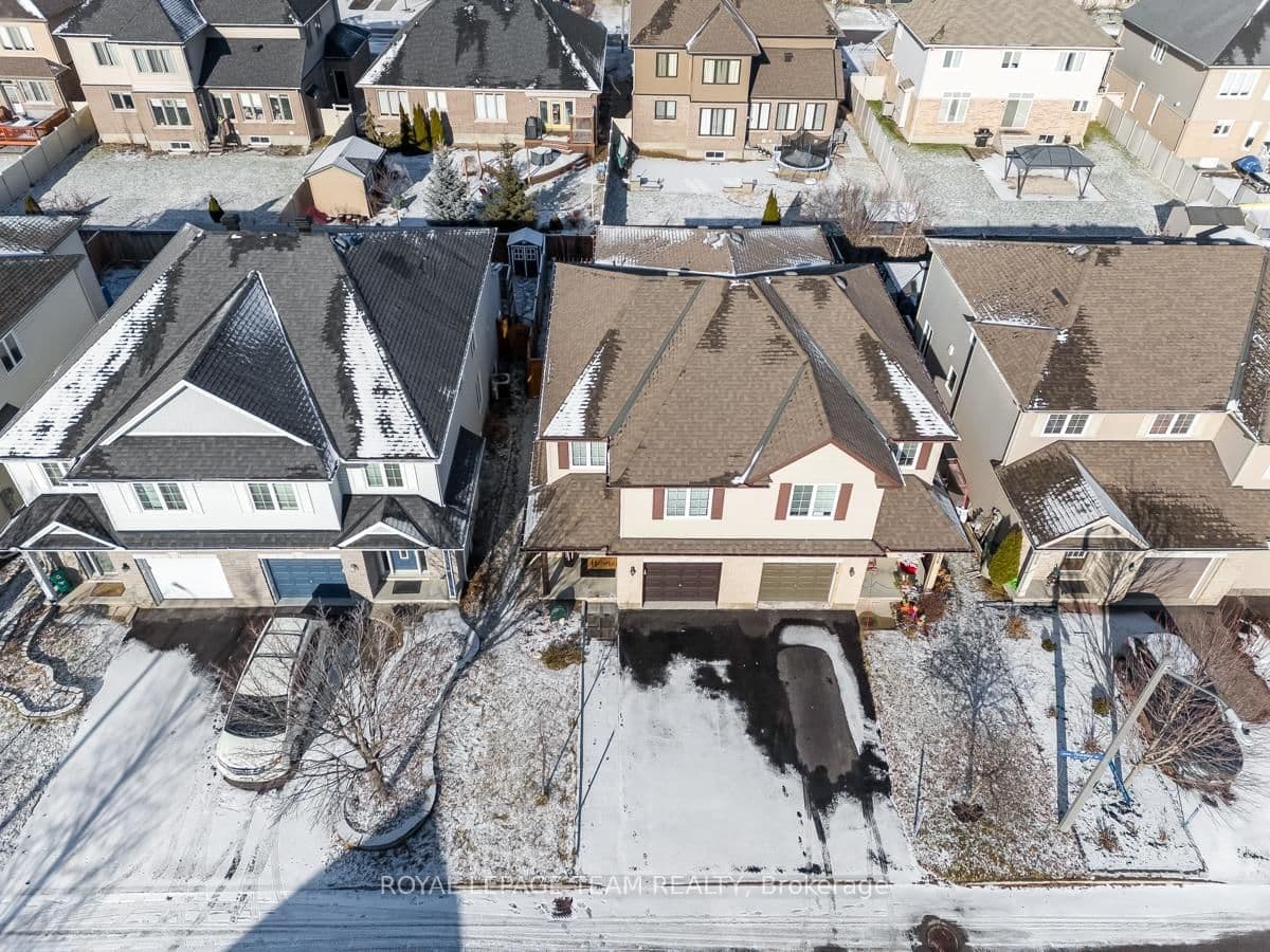 254 Tewsley Drive, Ottawa, ON — photo 2