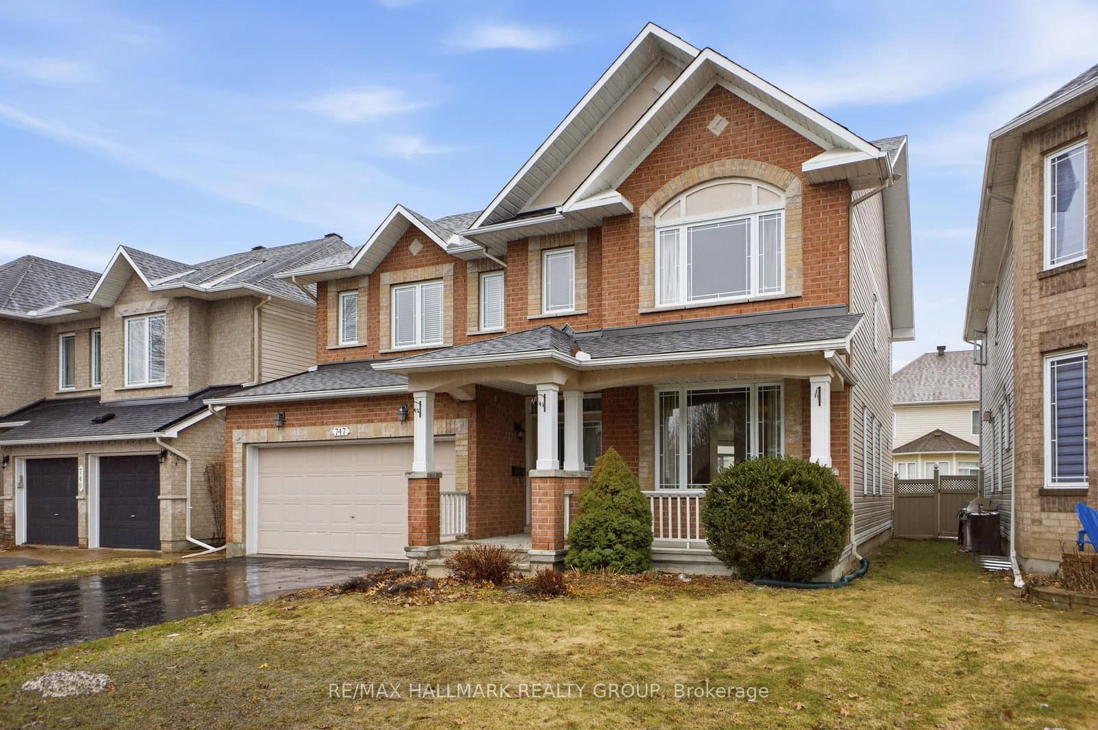 747 Larcastle Circle, Ottawa, ON — photo 2