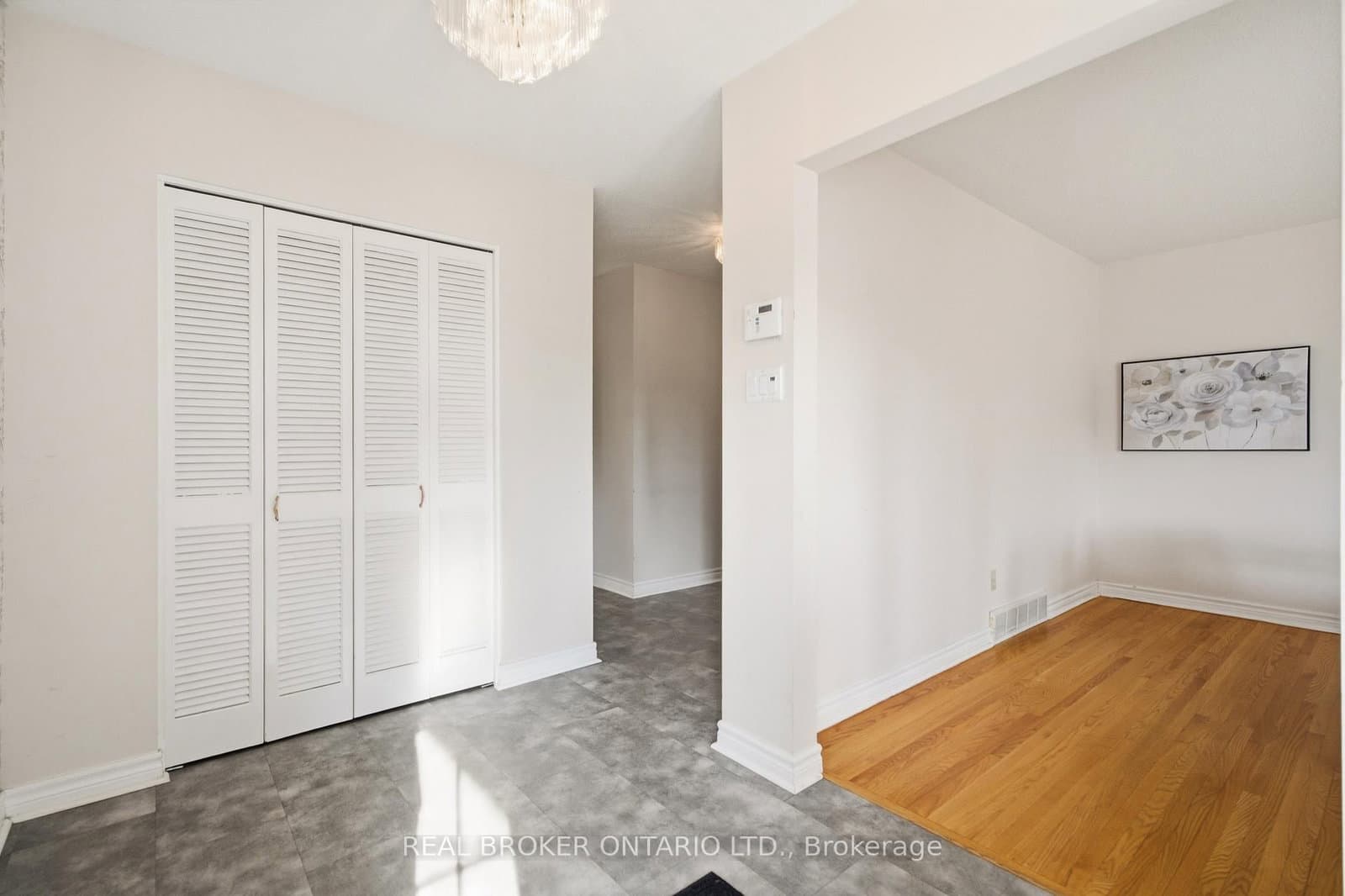 1294 Fernwood Drive, Ottawa, ON — photo 3