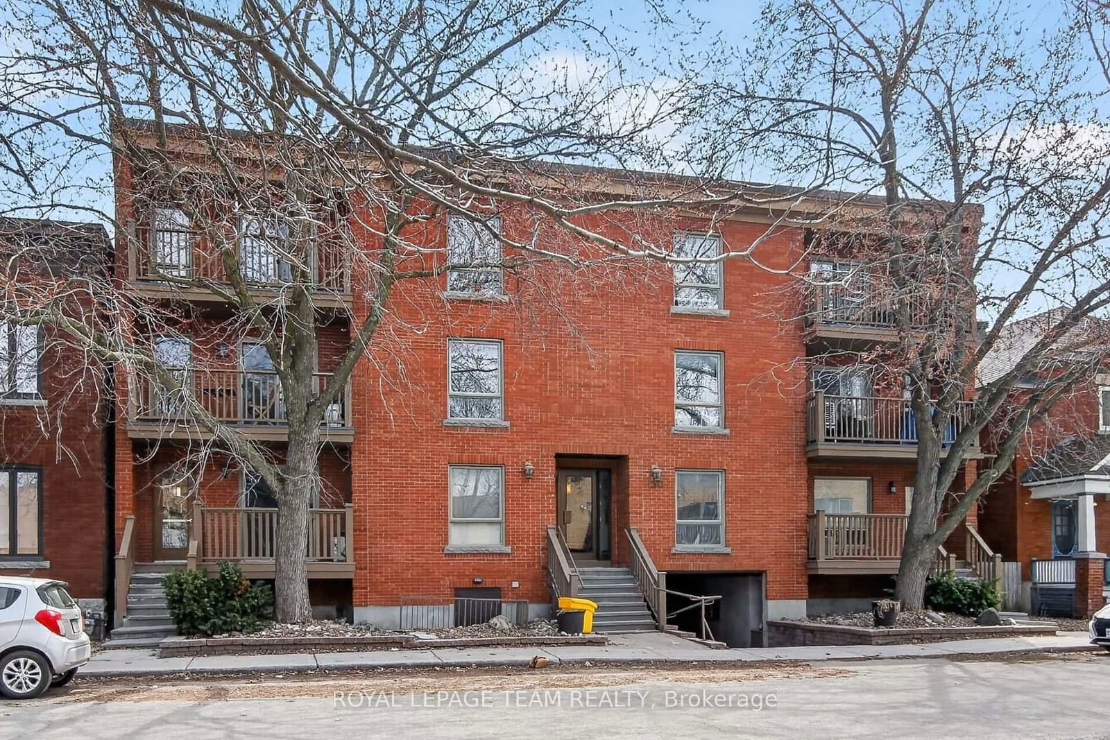 9 - 160 Bruyere Street, Ottawa, ON