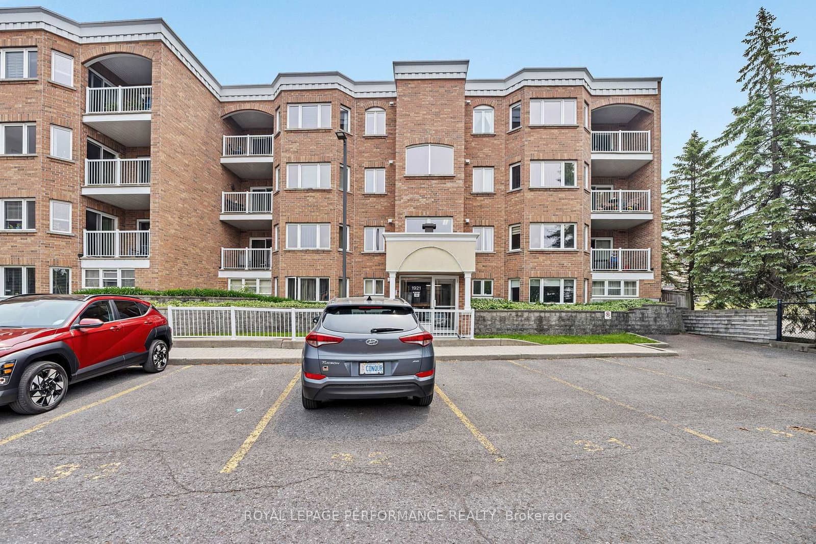 203 - 1921 St Joseph Boulevard, Ottawa, ON — photo 2