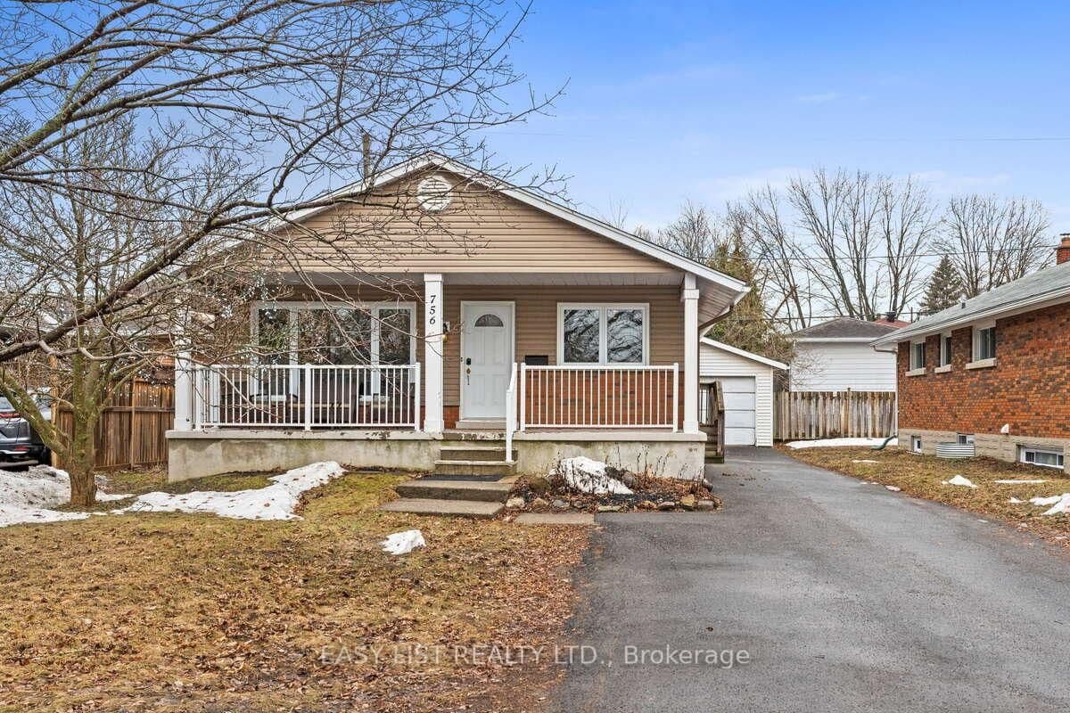 756 Dickens Avenue, Ottawa, ON