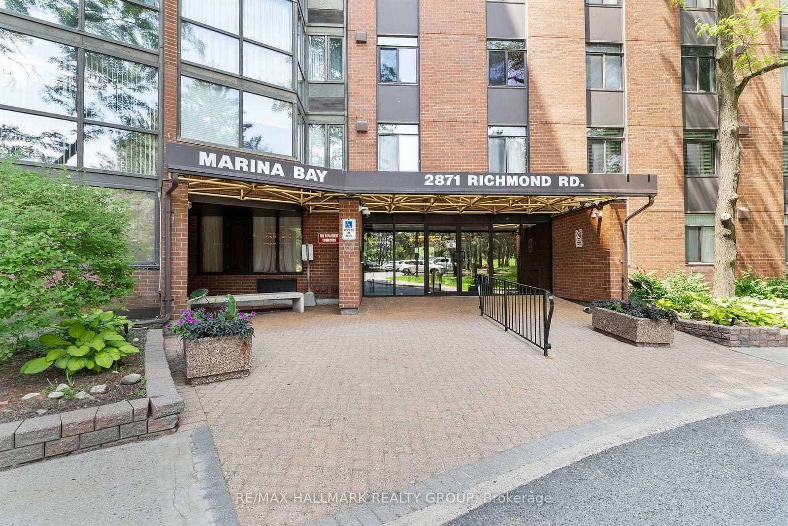 411 - 2871 Richmond Road, Ottawa, ON — photo 2