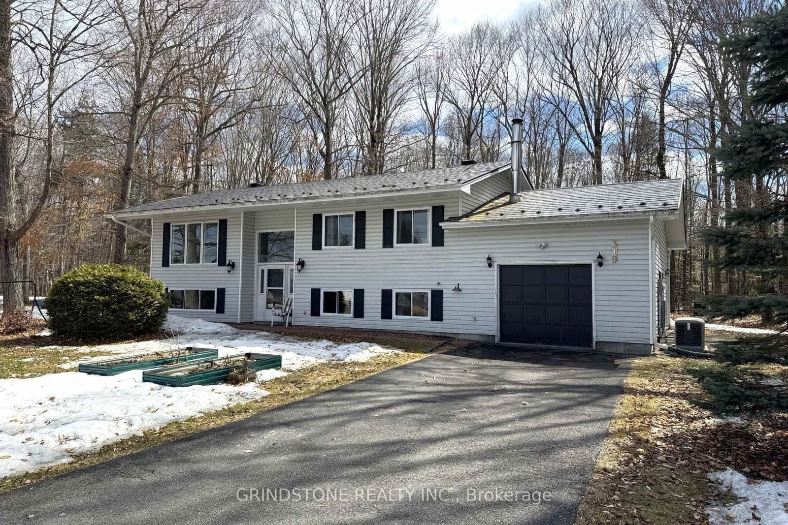 319 Riverwood Drive, Ottawa, ON — photo 2