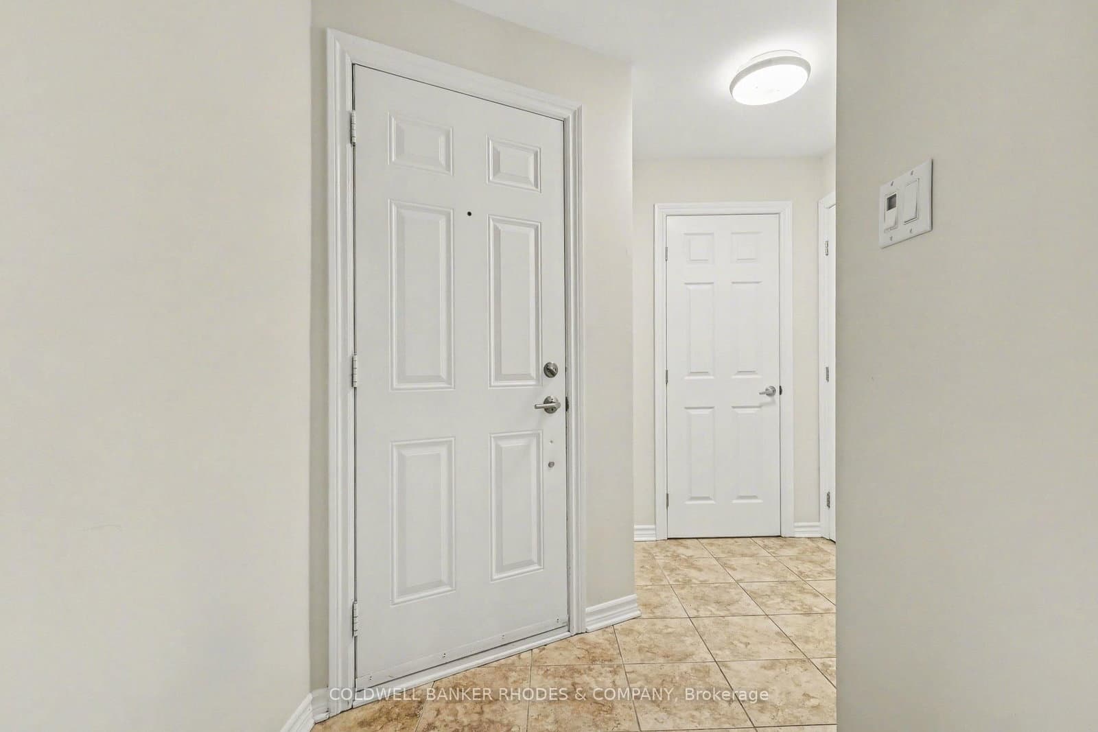 60 Mayflower Private, Ottawa, ON — photo 3